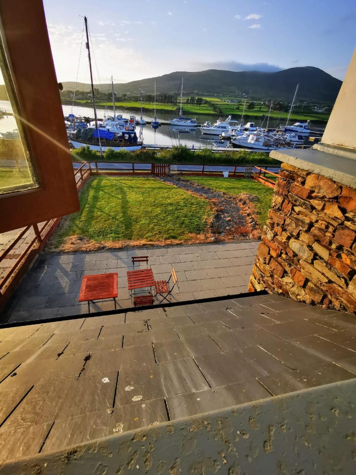 Picturesque Riverside Home Cahersiveen Dış mekan fotoğraf